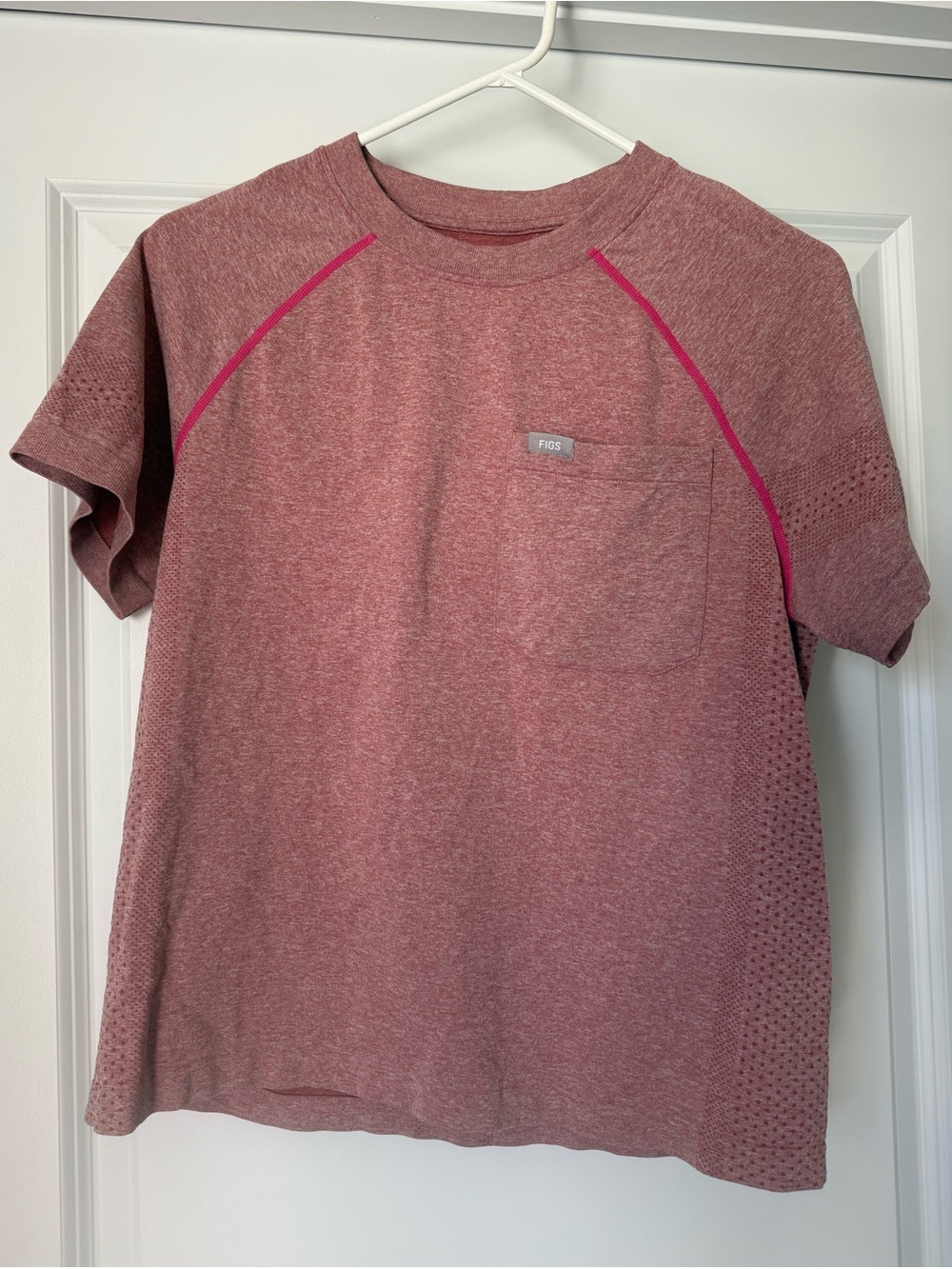 FIGS Seamless Scrub Top XS Pink Heather Athletic Compression Short Sleeve Nurse